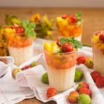 Pudim de Tapioca com Salada de Frutas