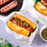 Choripan com Molho Chimichurri no Pão de Alho!