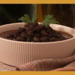 Como fazer feijão preto cremoso: técnica de chef para um resultado perfeito em casa
